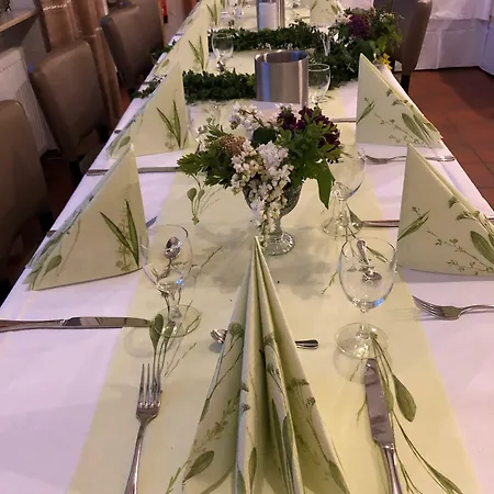 Landhaus Neuhof 3* Wierschem